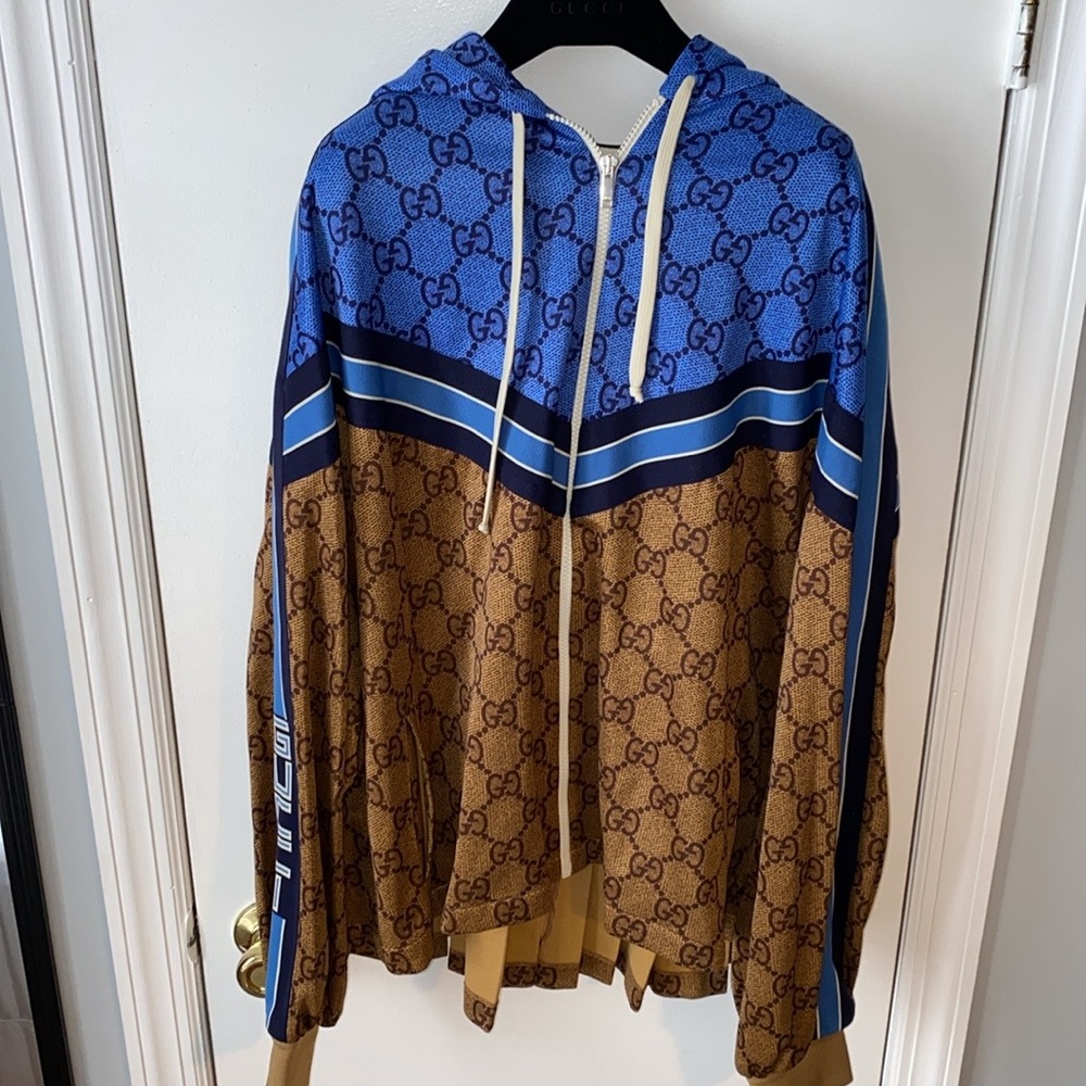 Authentic Gucci Monogram Pleated Jacket Nwot - image 1
